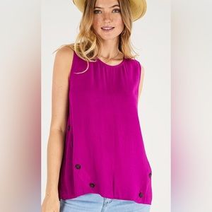 Adorable magenta tank with button detail